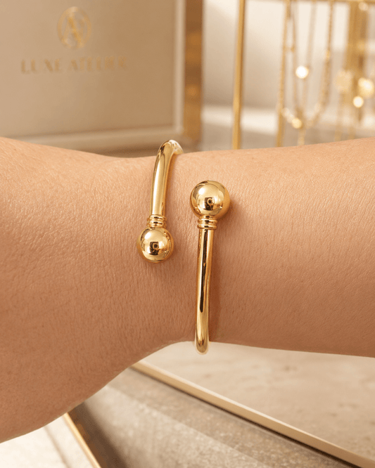 10K Gold Bangle Bracelet – Size 7 - Alejandro Jewelry AAA
