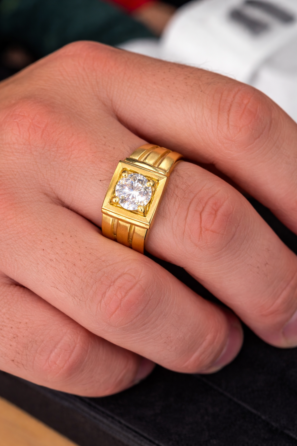 Beautiful men’s ring in real 10K gold ✨💍
Size 11.5