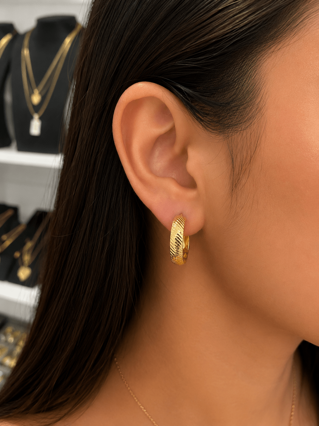 Beautiful 10K real gold hoop earrings for women, designed to add elegance and shine to any look. A timeless and classy style perfect for everyday wear or special occasions. - Alejandro Jewelry LLC