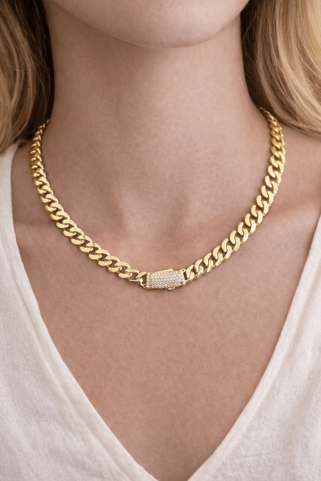 Beautiful gold chain 10k real size 16 6mm wide - Alejandro Jewelry LLC