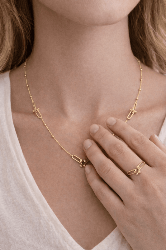 Beautiful set for ladies chain with gold ring 14k real size 18 the chain and the ring size 7 - Alejandro Jewelry LLC